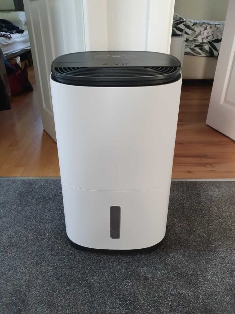 view of our own purchase testing ultra quiet meacodry (noise level less than 35db) quietest dehumidifier uk unboxing package arrival several weeks to months